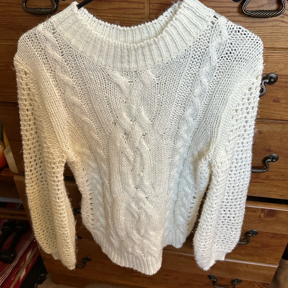 Chunky Cable Knit Crewneck Sweater size medium